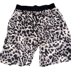 NWOT boutique shorts with pockets